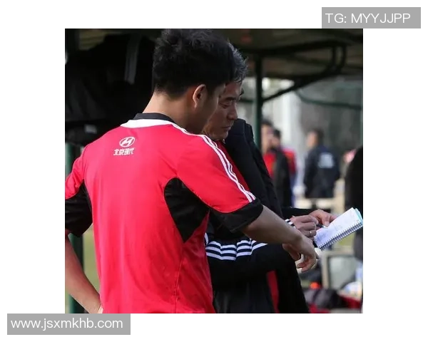 广州羽毛球队技术争议引发热议球迷与专家各执己见探讨战术与训练问题