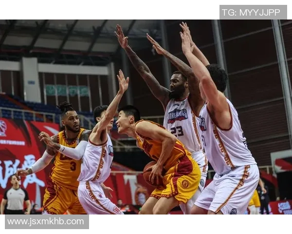 南京篮球队在邀请赛中的速度表现分析与战术探讨 南京篮球队在邀请赛中的速度表现分析与战术探讨