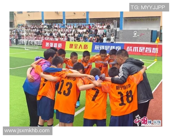 足球明星为女儿传授足球技巧的温馨瞬间与亲子互动故事 足球明星为女儿传授足球技巧的温馨瞬间与亲子互动故事